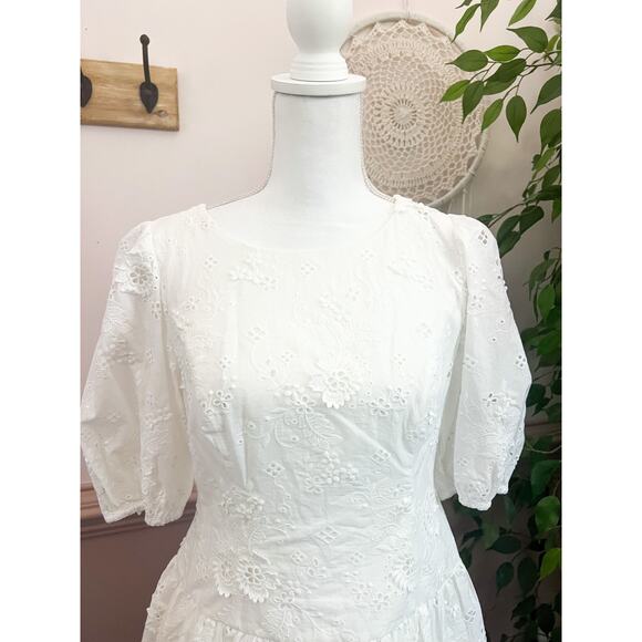 Marchesa Notte White Embroidered Minidress Size 8 NWT - Picture 2 of 12